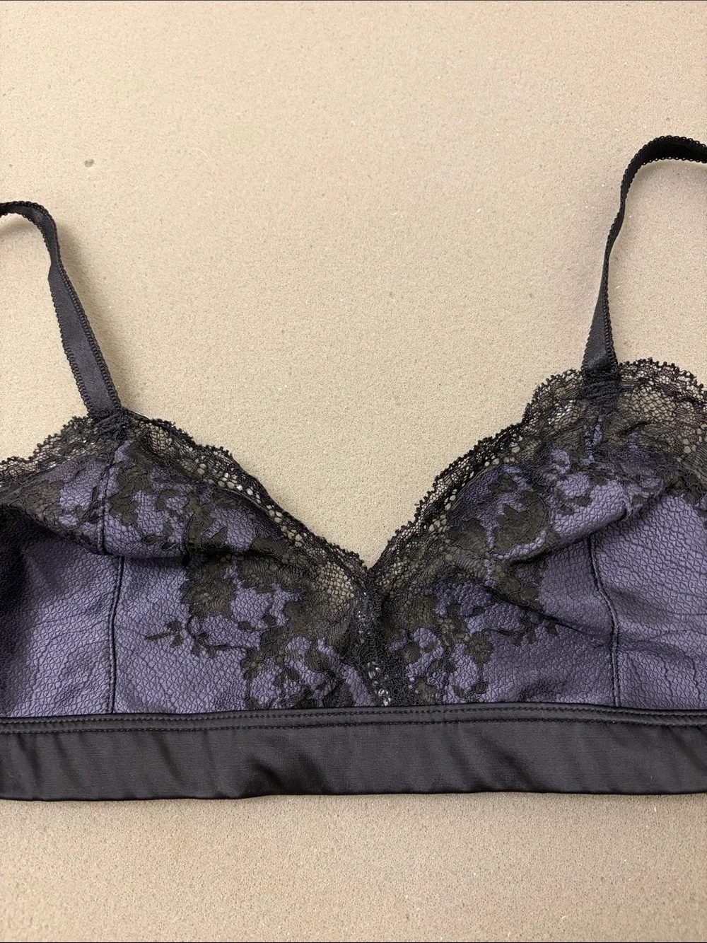 Wacoal Purple Lace-Overlay Bralette with Black Trim. Size 34 A/B